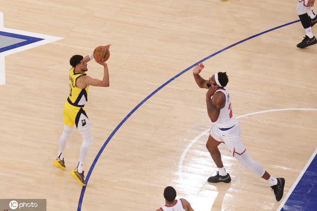 哈利伯顿31+11布伦森43分 步行者神逆转加时胜尼克斯