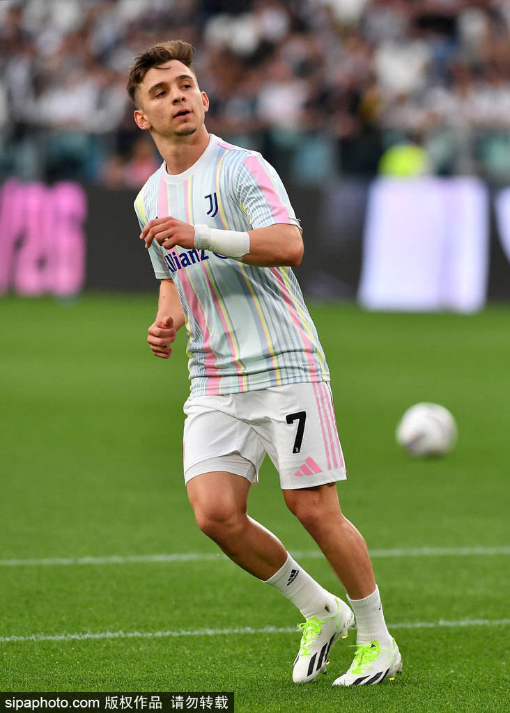 尤文换帅风暴！图多尔逼宫，孔蒂回归？豪门未来悬了！