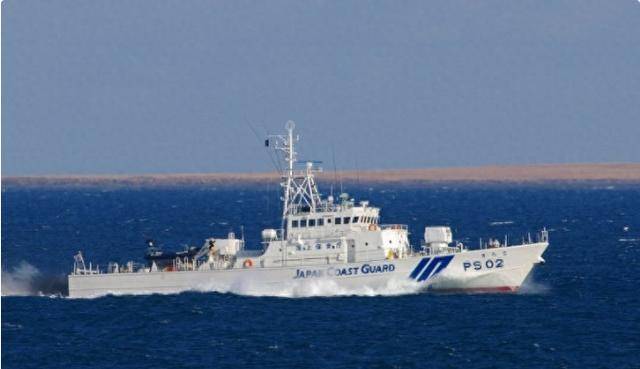 日本不宣而战，连开66枪，只为阻止中俄登岛？美国暗中布局亚太