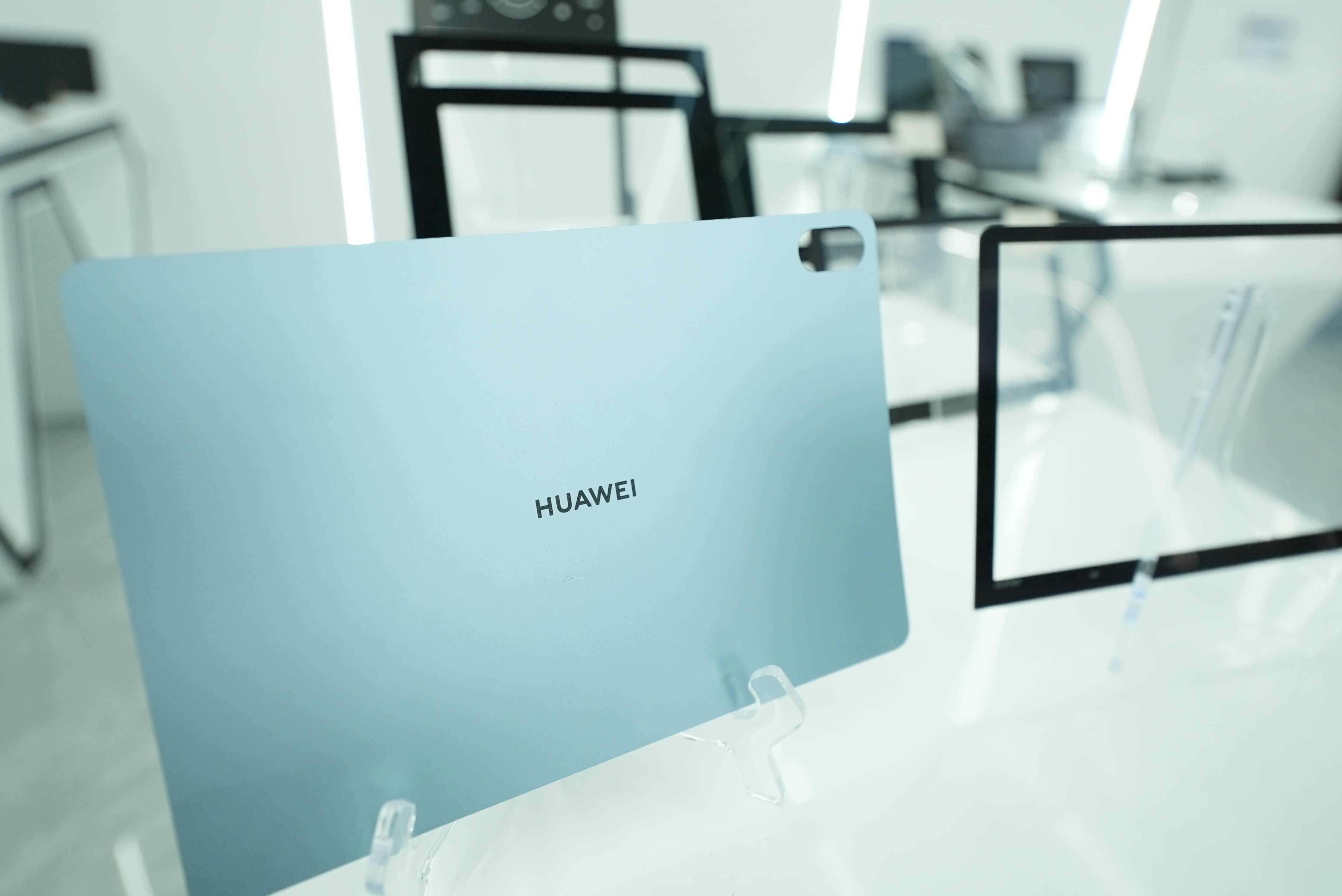 四年从0到5亿<strong></p>
<p>原油凝点</strong>,东莞松山湖“85后”董事长为何盯上车载显示