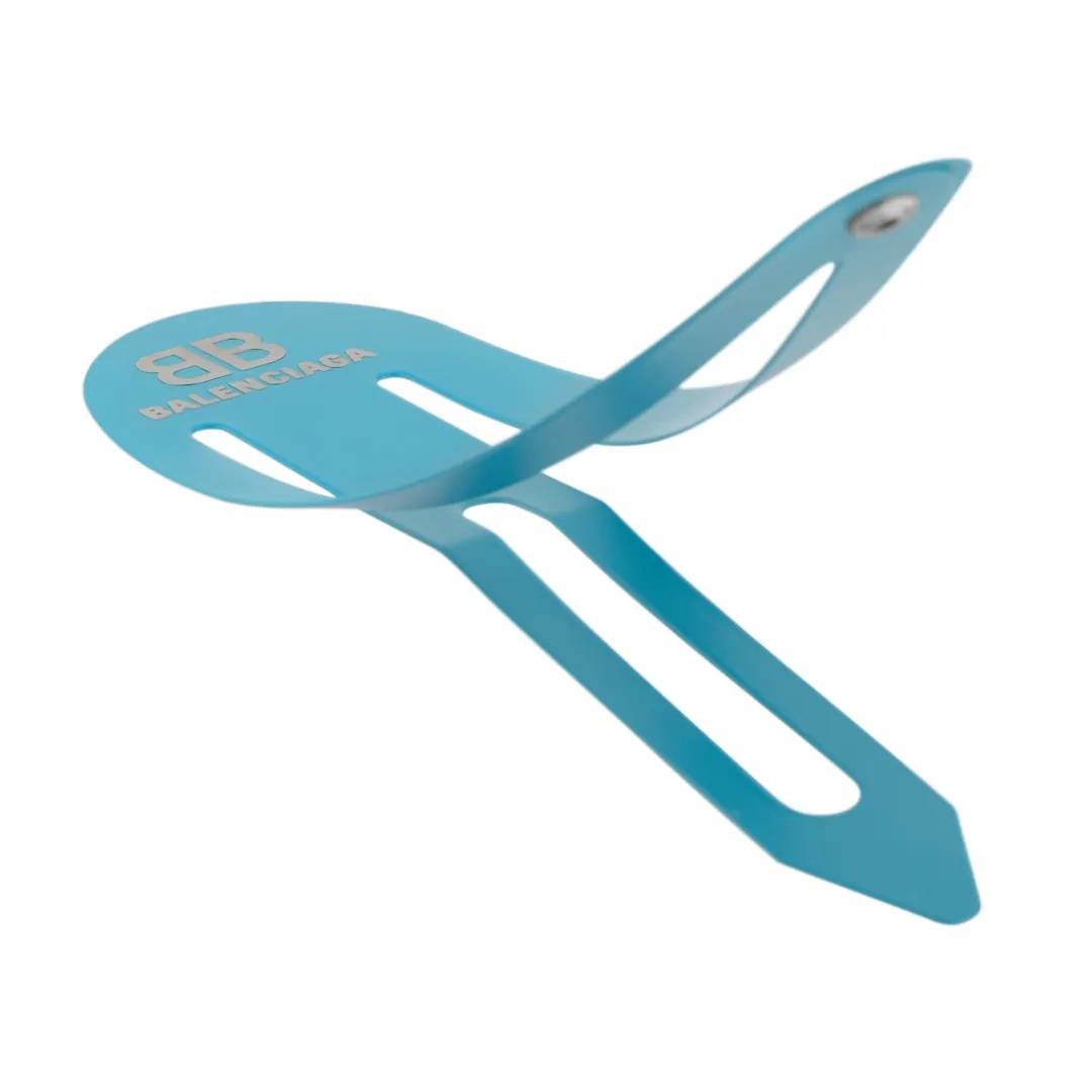 4500元一条!巴黎世家平角短裤造型半身裙惹争议<strong></p>
<p>国际原油下跌</strong>,此前曾有多款产品被质疑像“智商税”