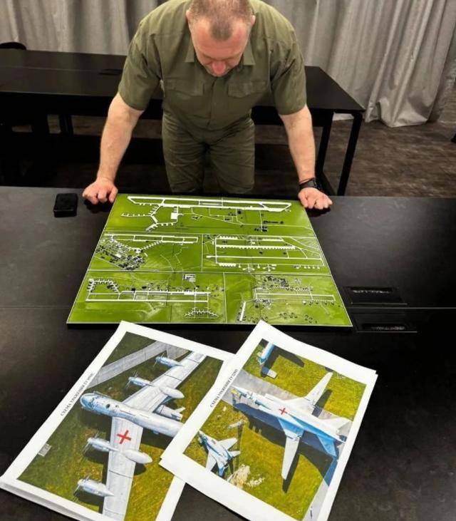 俄导弹百发百中！捣毁乌军“老巢”<strong></p>
<p>原油直播喊单</strong>，316架无人机全被炸成碎片