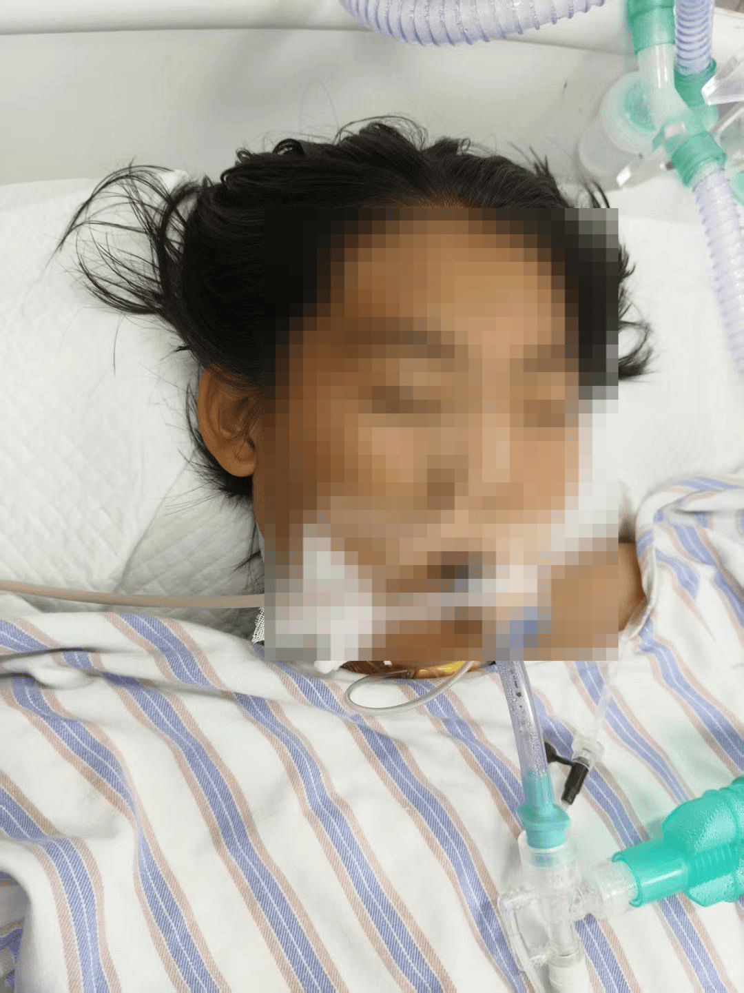 14岁女孩在拓展营遭体罚去世<strong></p>
<p>原油喊单直播</strong>，班主任因截留其给父母信件受审