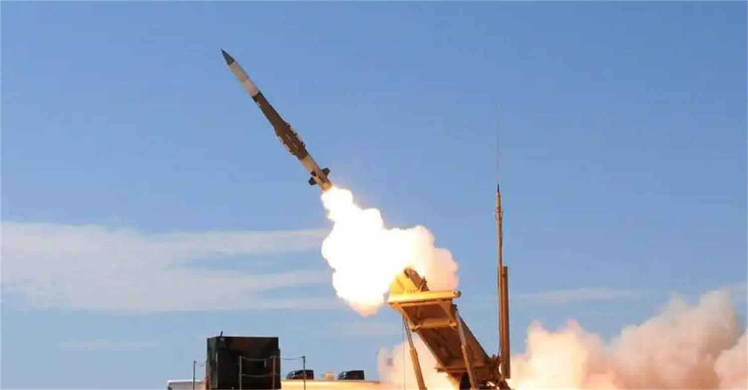 总司令死亡<strong></p>
<p>原油进口资质</strong>，副司令死亡，总参死亡，伊朗真惨，特朗普预言实现了