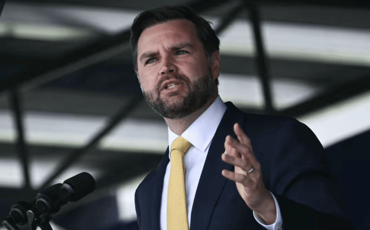 罕见!马英九访问大陆<strong></p>
<p>原油进口资质</strong>,特别提及统一,国台办撕开赖清德“遮羞布”