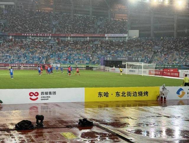 常州一烧烤店花10万赞助苏超<strong></p>
<p>原油期货配资</strong>，因系唯一个体赞助商爆火，附近商户：之前生意一直好