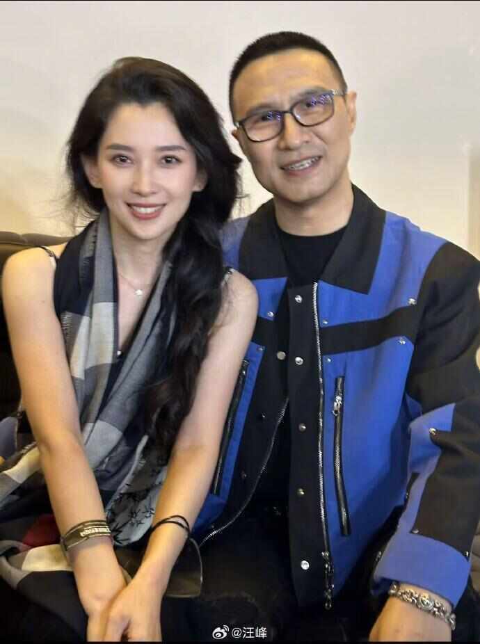 54岁汪峰与53岁宁静传绯闻<strong></p>
<p>原油期货配资</strong>,汪峰晒34岁正牌女友合照辟谣