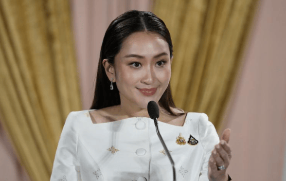 当不成总理了?泰国军方亮明态度<strong></p>
<p>原油期货配资</strong>,遭洪森“背刺”,佩通坦面临下台