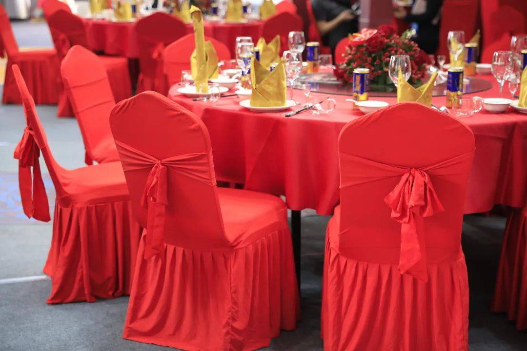 史上最严“禁酒令”<strong></p>
<p>原油期货配资</strong>，倒逼正餐转向！