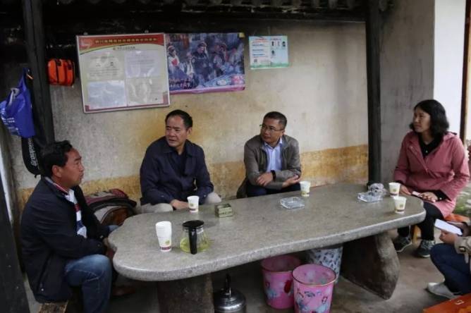 大理市委原书记席杨志东二次被查<strong></p>
<p>烃原油</strong>,20年多前因超标车被降职