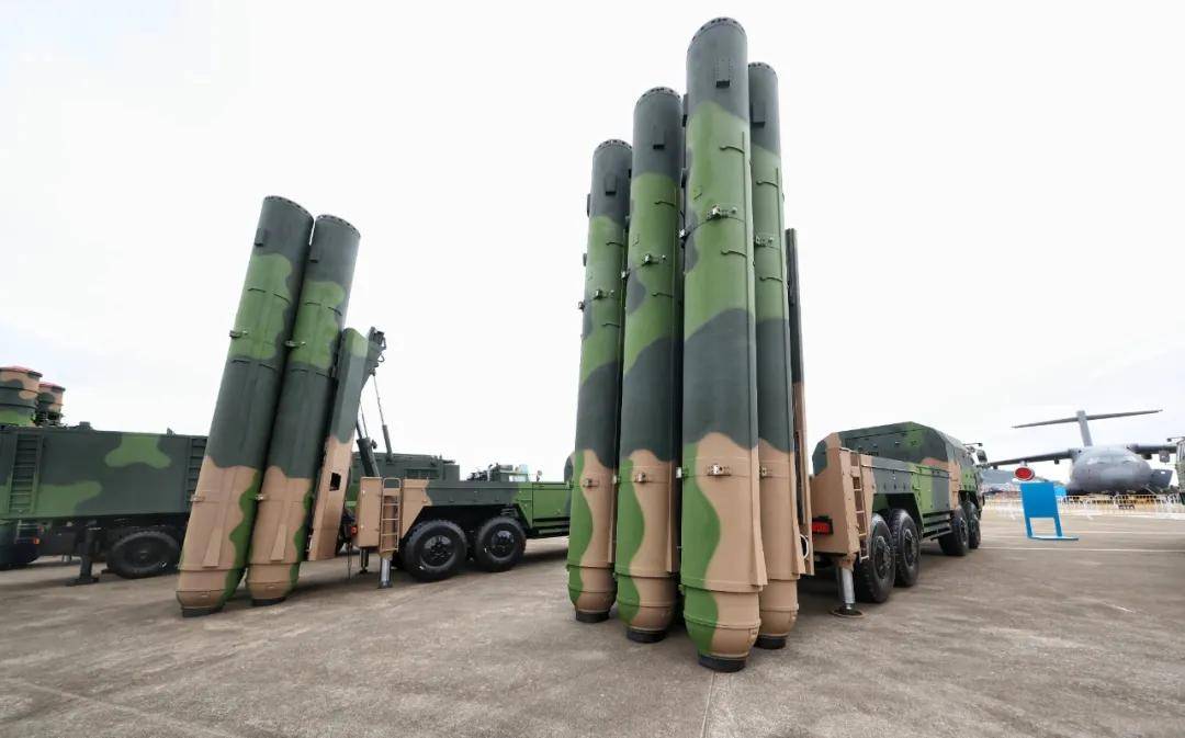 B-2横穿中国轰炸伊朗<strong></p>
<p>原油闪点</strong>,中国雷达没有发现?这是正常人想出来的?