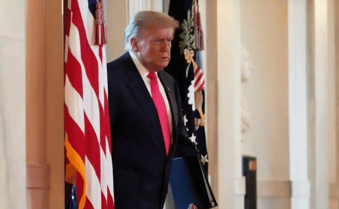 中国误判了美国？特朗普在对华出狠招，中方早已察觉事不简单