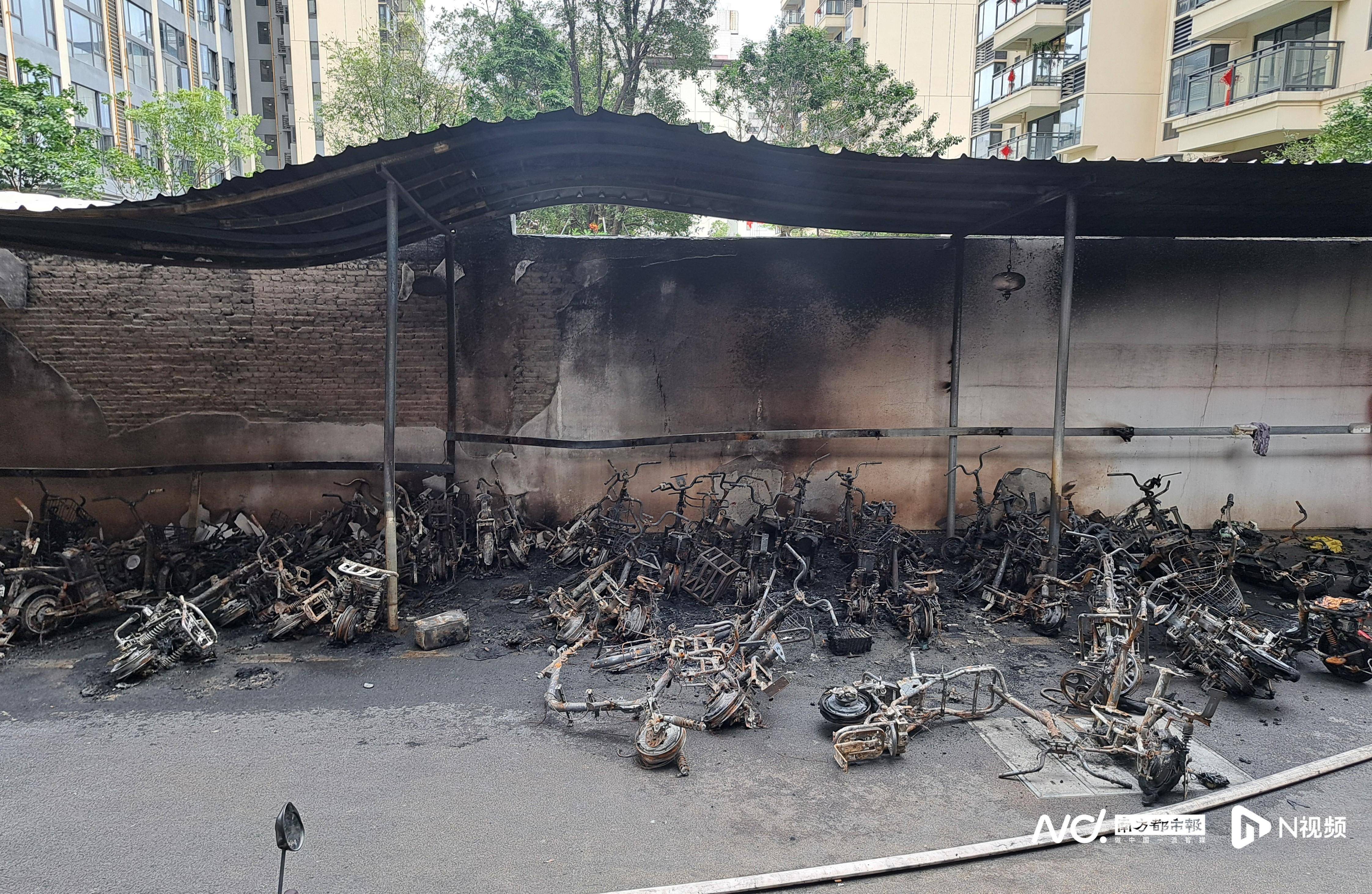东莞一小区逾百辆电动自行车烧毁<strong></p>
<p>原油闪点</strong>！住户睡梦中被叫醒撤离逃生