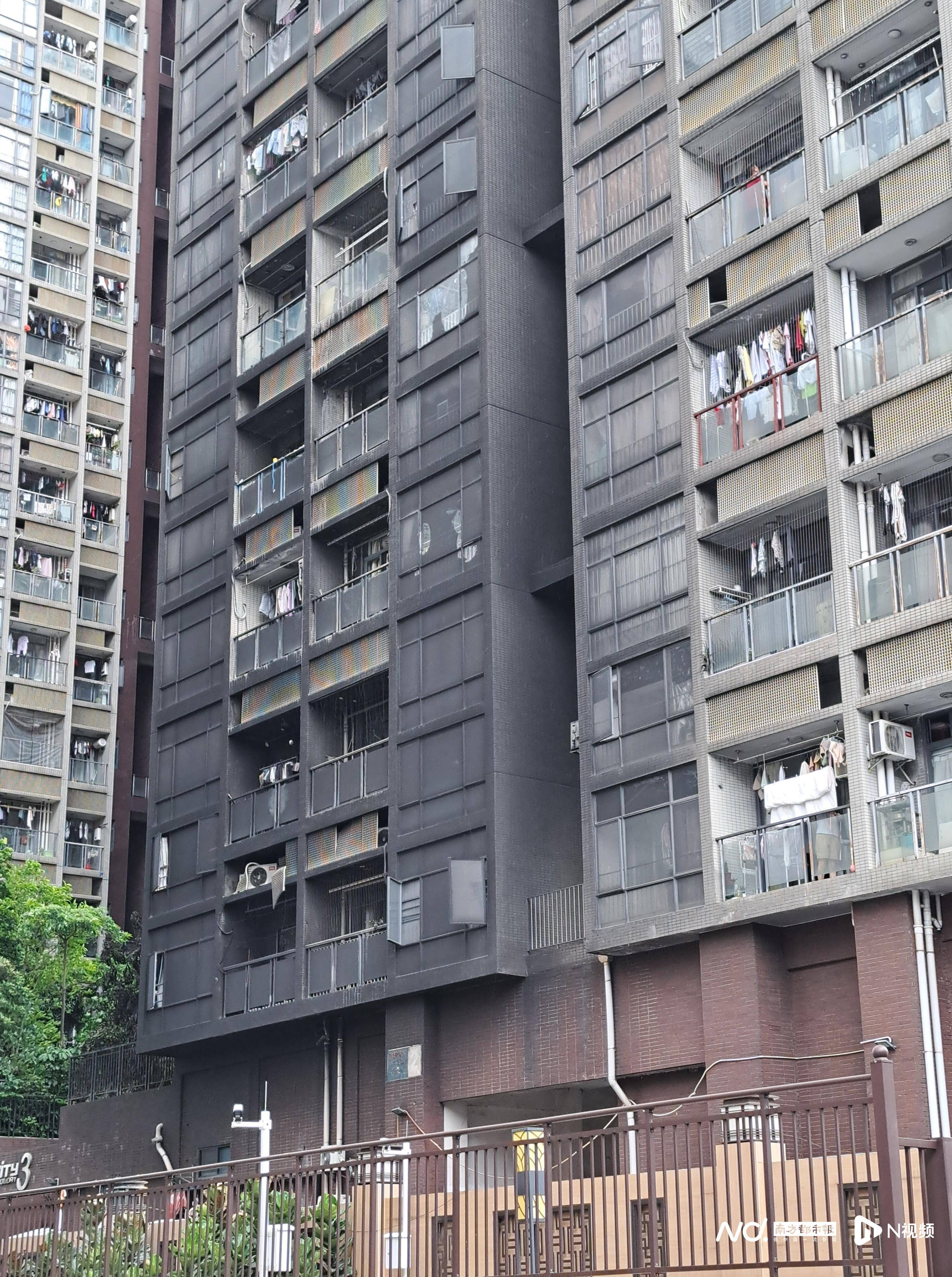 东莞一小区逾百辆电动自行车烧毁<strong></p>
<p>原油闪点</strong>！住户睡梦中被叫醒撤离逃生