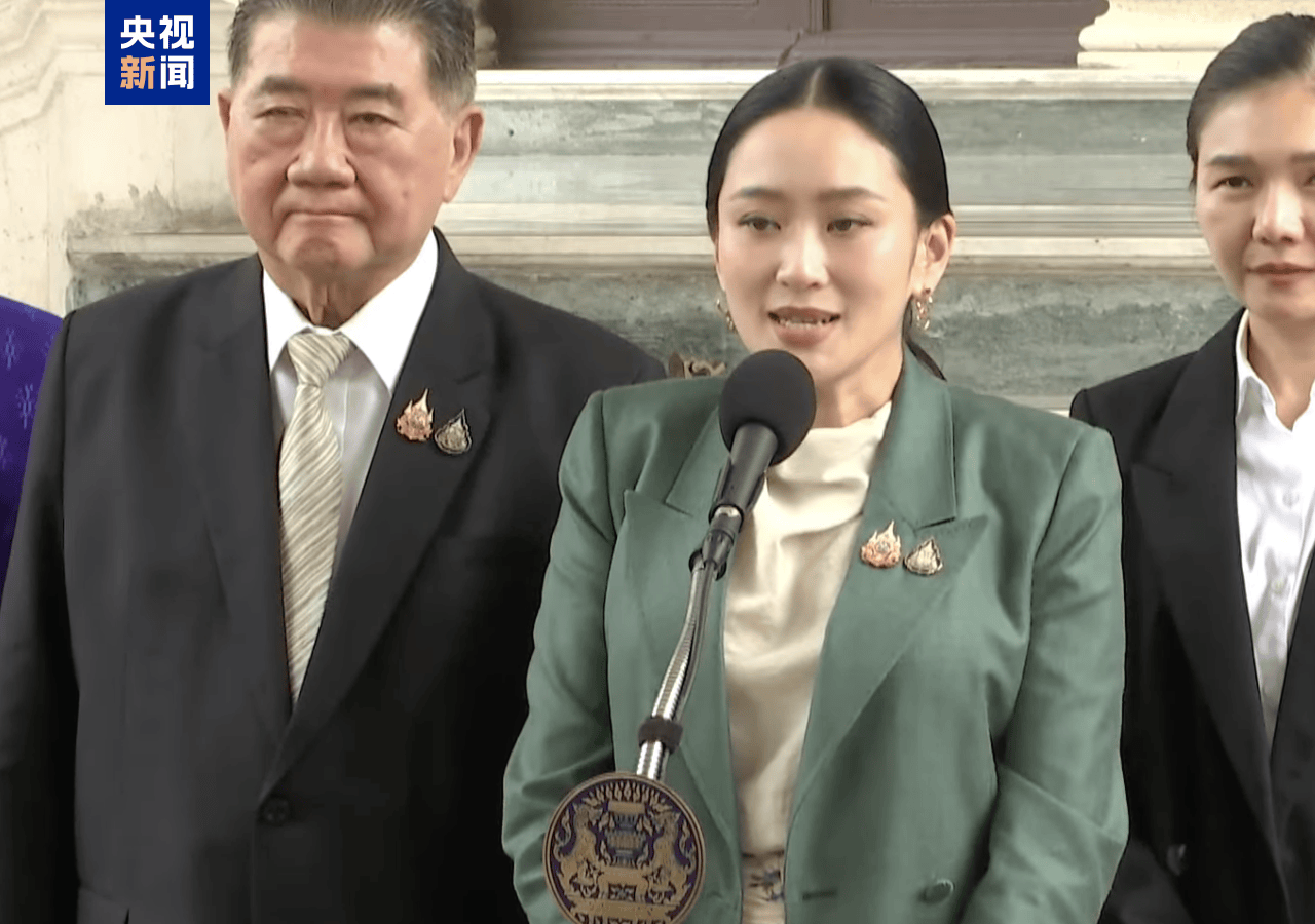 佩通坦被停职后发声:向民众致歉<strong></p>
<p>原油加盟</strong>,将继续为国家工作