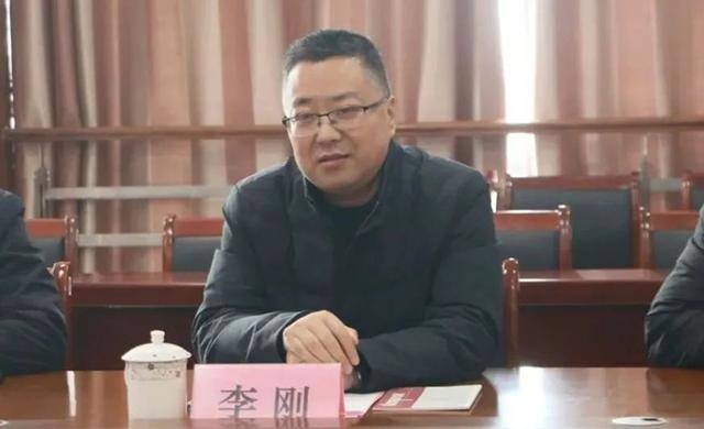 江苏两名处级干部任上被查