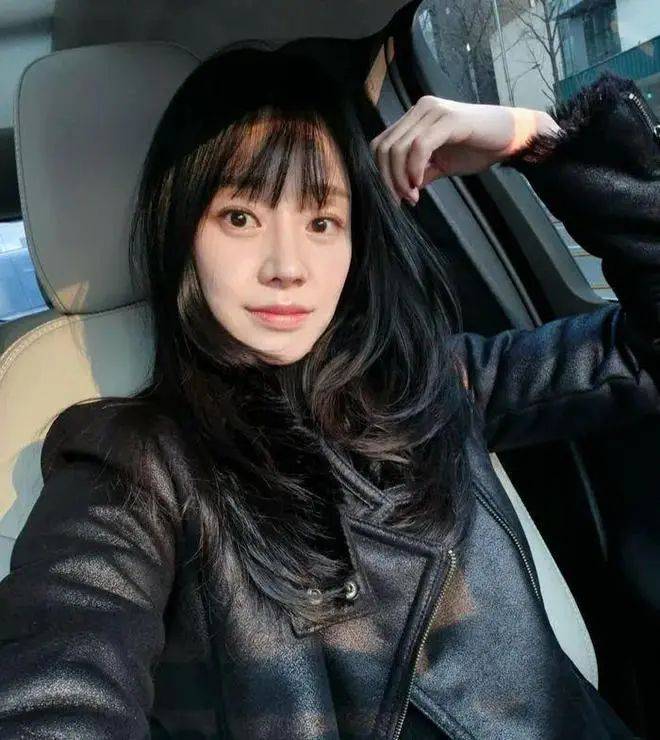 43岁韩国女演员李屿迩去世<strong></p>
<p>原油实时走势图</strong>,死因未公布