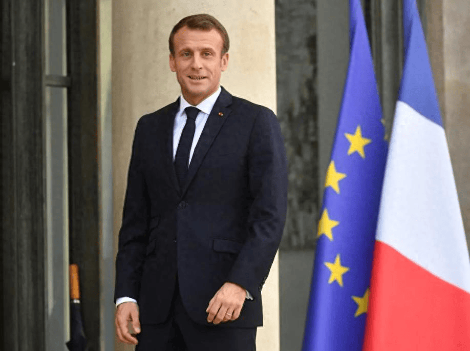 当着王毅的面，马克龙希望访华，想借着9·3阅兵，和中方谈一件大事？