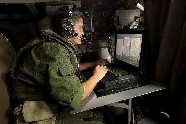 海军副司令阵亡后<strong></p>
<p>中原油田总医院</strong>，俄罗斯突然发现：乌军还有底牌没亮出来