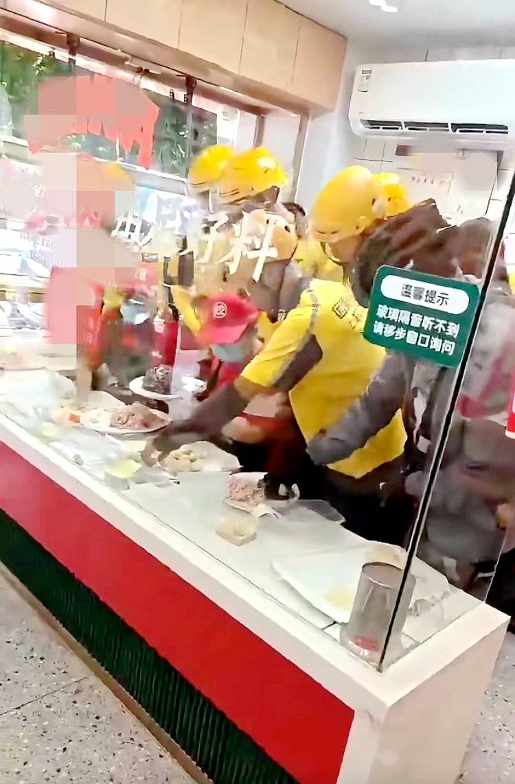 外卖平台“补贴大战”<strong></p>
<p>中原油田总医院</strong>,到底谁在买单?