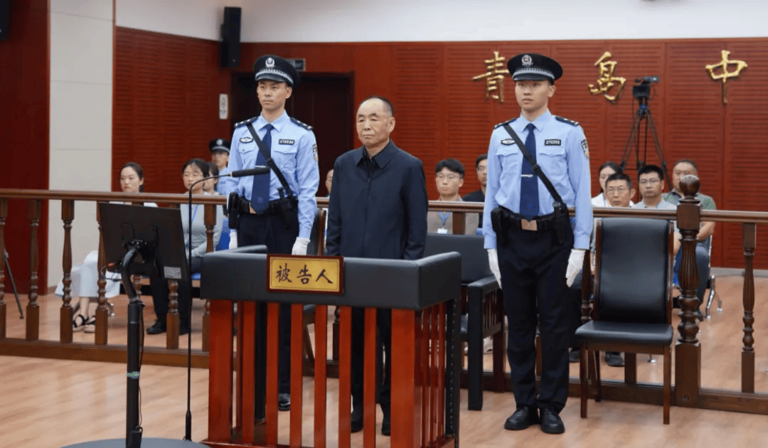 骆玉林<strong></p>
<p>进口原油关税</strong>,终身监禁