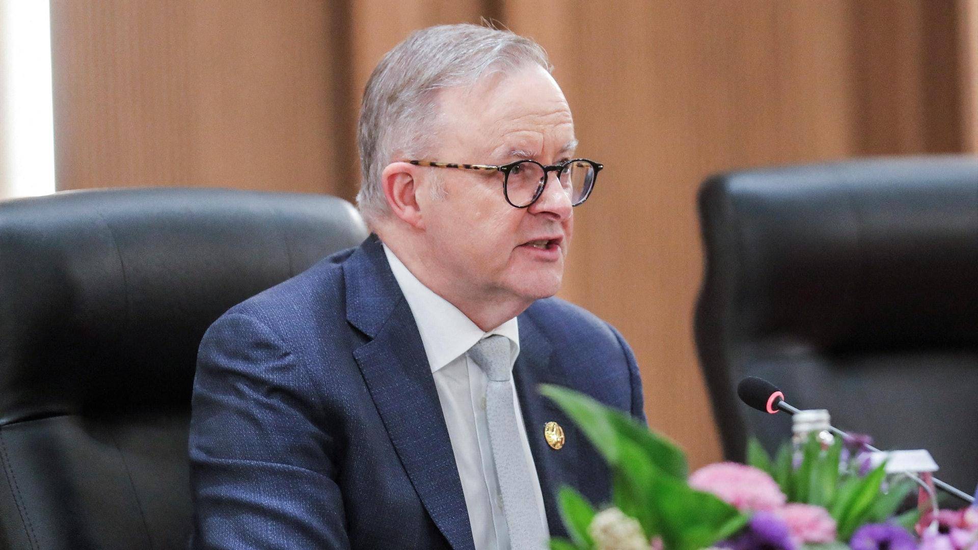 澳大利亚总理刚到上海<strong></p>
<p>期货原油交易时间</strong>，表达不希望改变台海现状，解放军用实弹划给“外部势力”看红线