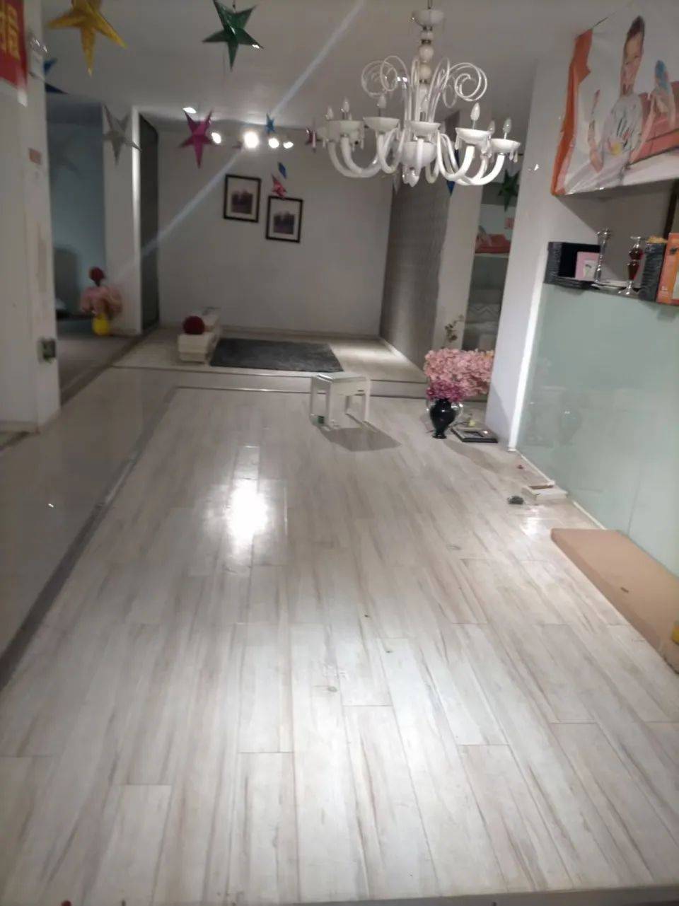 湖南一女子称价值百万家具失踪5年难立案:二房东是民警<strong></p>
<p>布伦特原油走势</strong>,其父系退休县领导