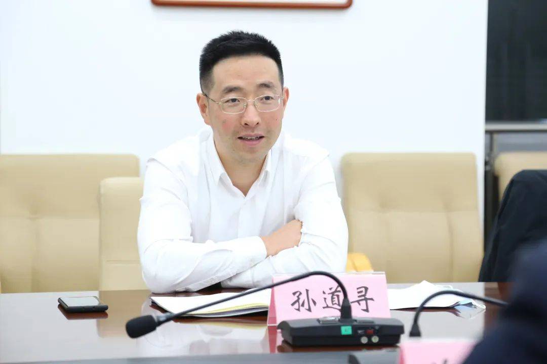 “全国经济最强镇”党委书记<strong></p>
<p>布伦特原油走势</strong>,获提拔