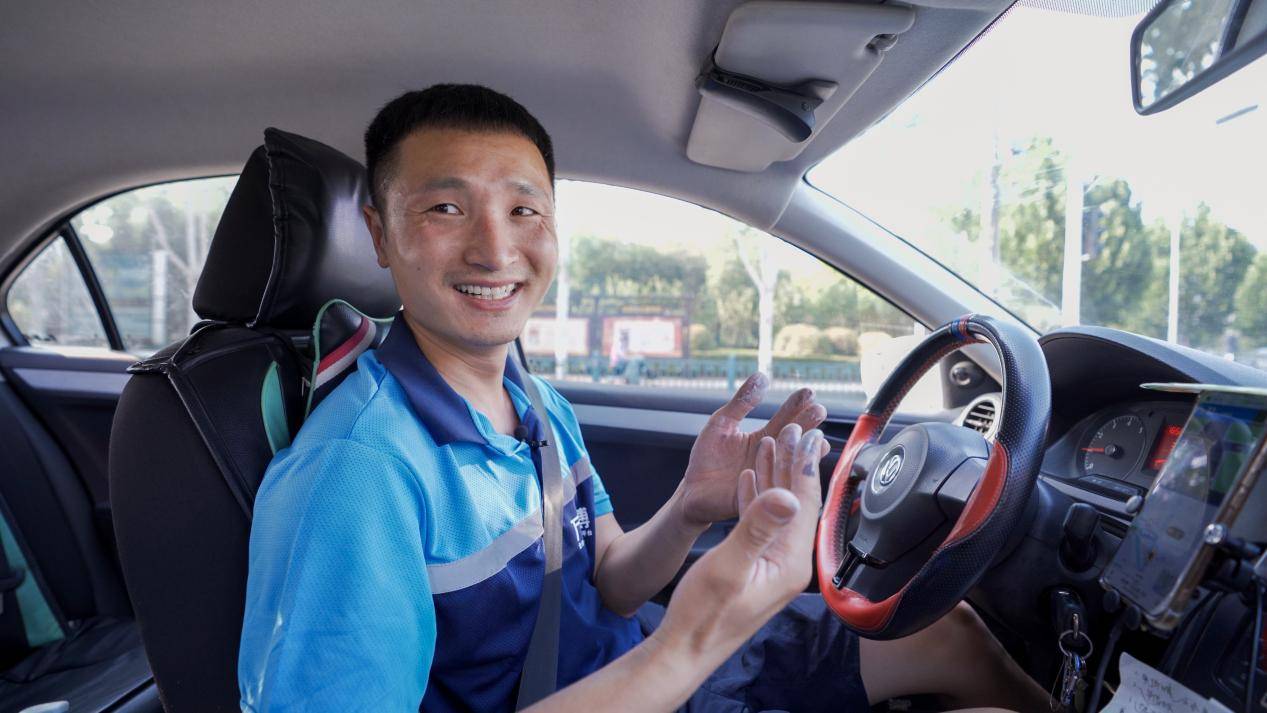 走近万师傅“金牌维修师”:择一事爱一生