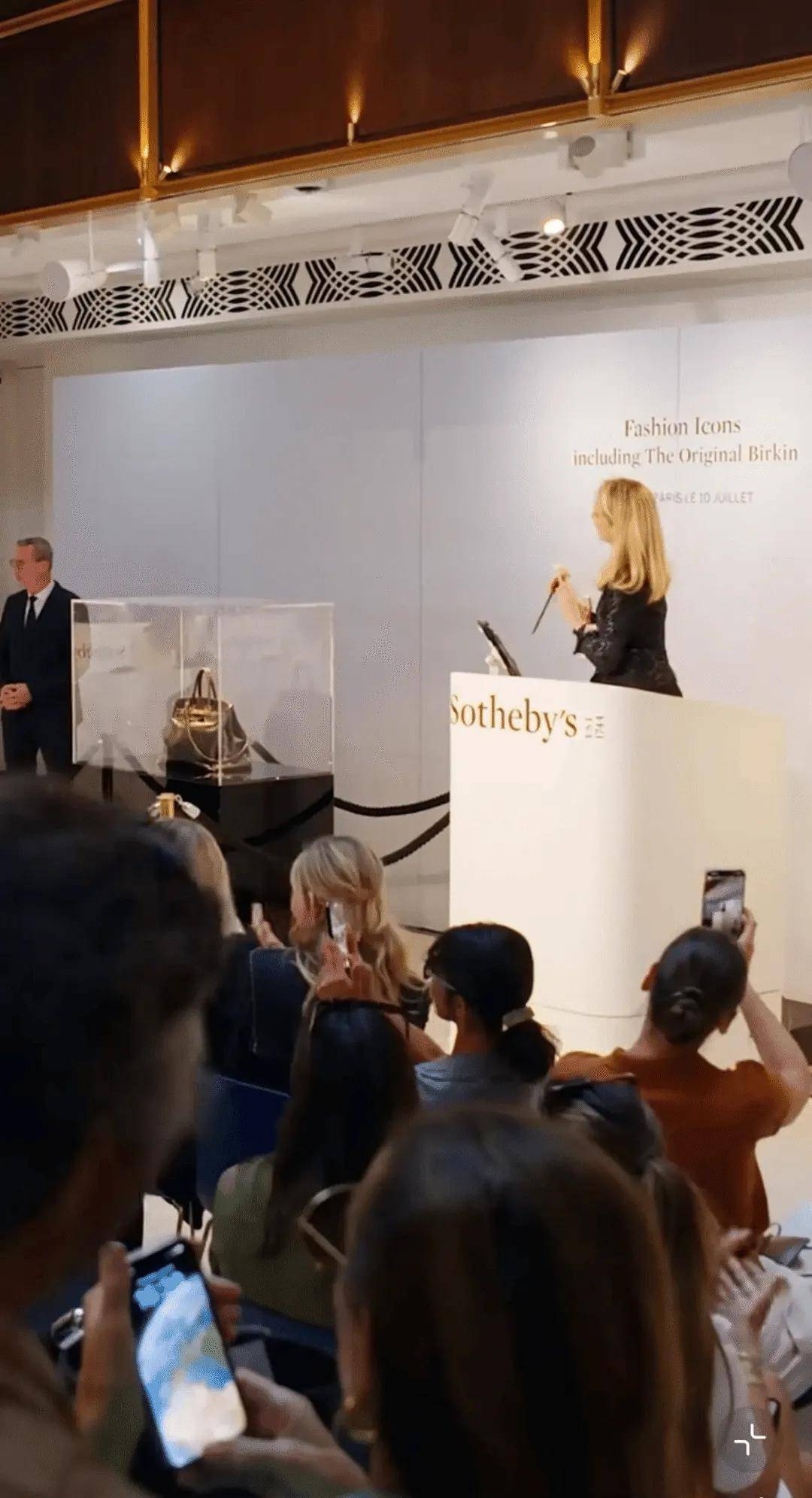 一个日本富二代<strong></p>
<p>布伦特原油走势</strong>,花7000万买了个二手铂金包,内幕是……