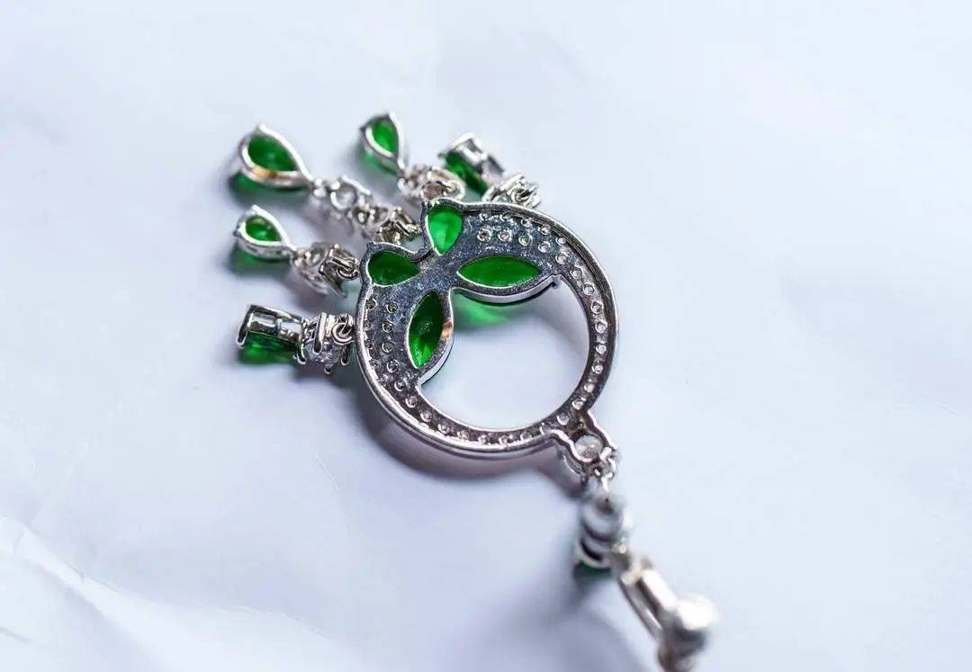 黄杨钿甜父母回应网络争议:“天价耳环”实际100多元<strong></p>
<p>沙特原油产量</strong>,别墅不是自家的,只是路过拍照