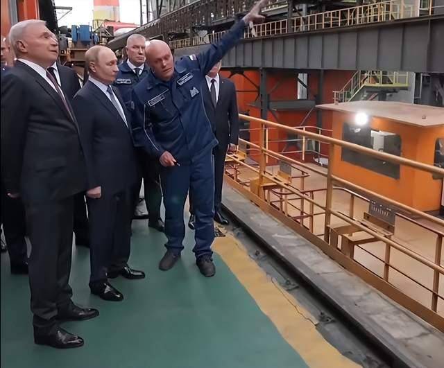 特朗普大发雷霆<strong></p>
<p>全球原油产量</strong>，誓要搞垮俄罗斯！普京沉默3天后终于“出手”