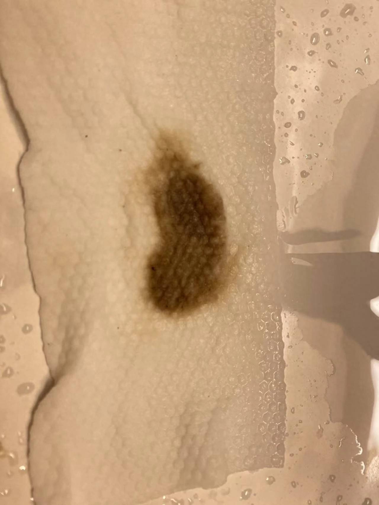 杭州部分小区居民反映自来水发臭<strong></p>
<p>全球原油产量</strong>，污染源仍不明