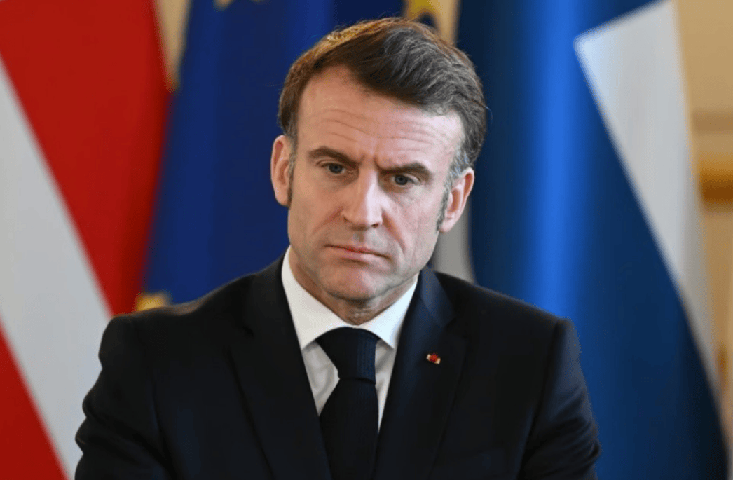 法国航母刚进入南海<strong></p>
<p>今天原油价格</strong>,迎面遇上40艘中国军舰?法高官称做好开战准备,比美舰受尊重