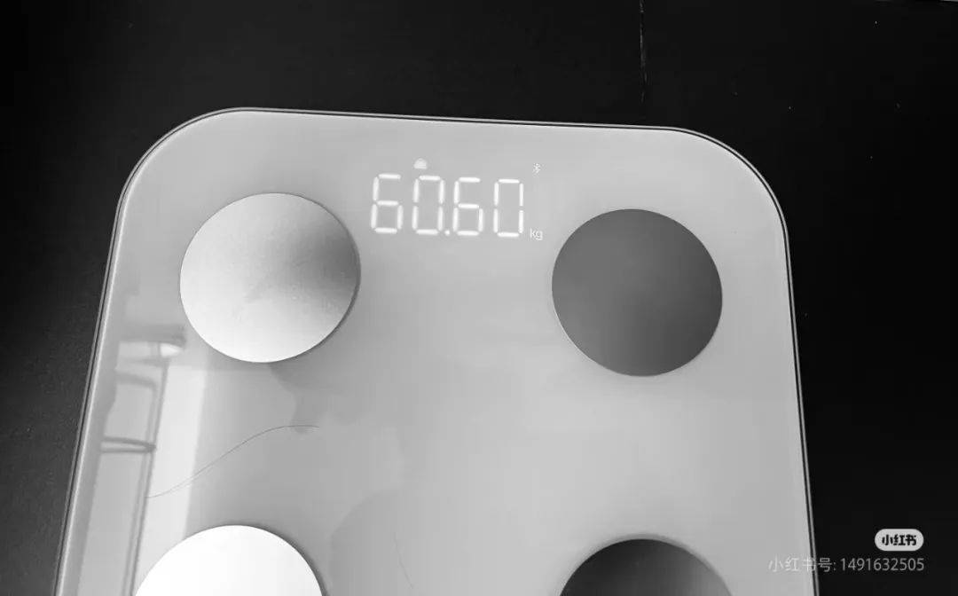 40岁黄轩晒肌肉照<strong></p>
<p>今天原油价格</strong>,体重仅60.6公斤!曾透露为角色暴瘦十几斤