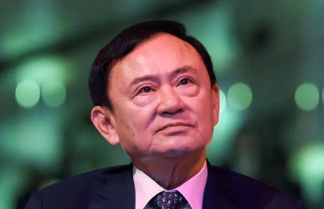 洪森儿子“剧透”会议<strong></p>
<p>嘉实原油基金</strong>,中国给柬泰停战递了台阶,柬泰冲突走向如何?