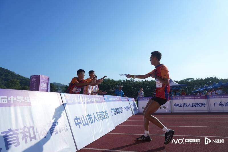 再破纪录<strong></p>
<p>嘉实原油基金</strong>！中山李依频摘得女子50米自由泳金牌