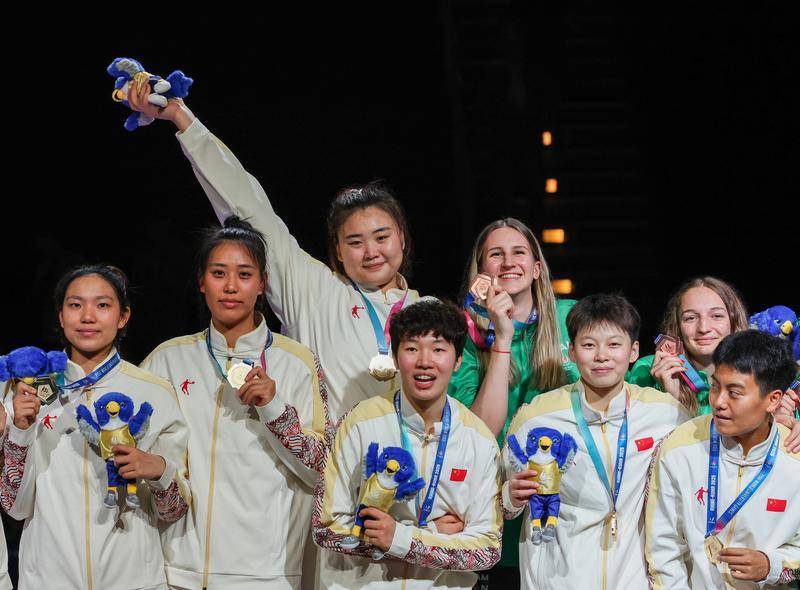 大运会闭幕<strong></p>
<p>嘉实原油基金</strong>!中国代表团30金27银17铜位列第二位