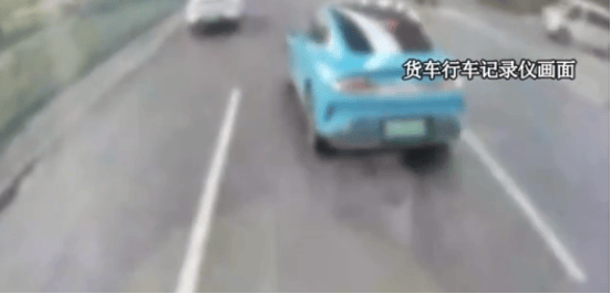 行车记录仪画面曝光！女子称开小米SU7遭货车司机逼停辱骂“开个破小米”<strong></p>
<p>嘉实原油基金</strong>，货车公司：她5秒变道3次
