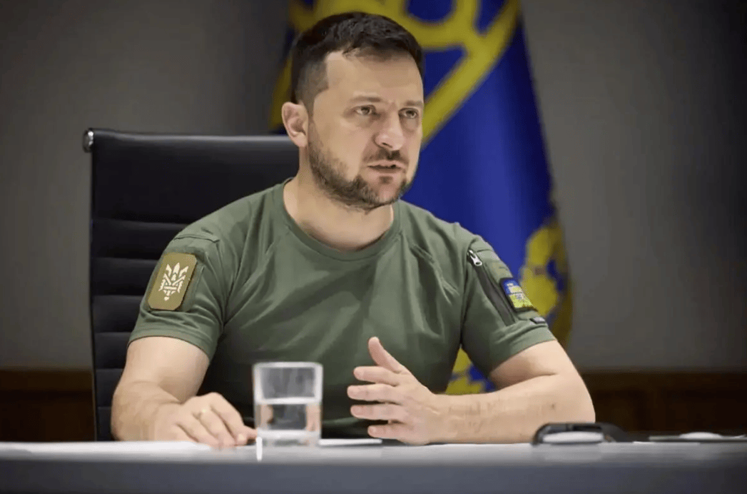 俄乌重大转折点来了？基辅内部抗议内讧之际<strong></p>
<p>中原油田官网</strong>，俄军渗透部队的伏击，正撕裂乌克兰东部最后的防线