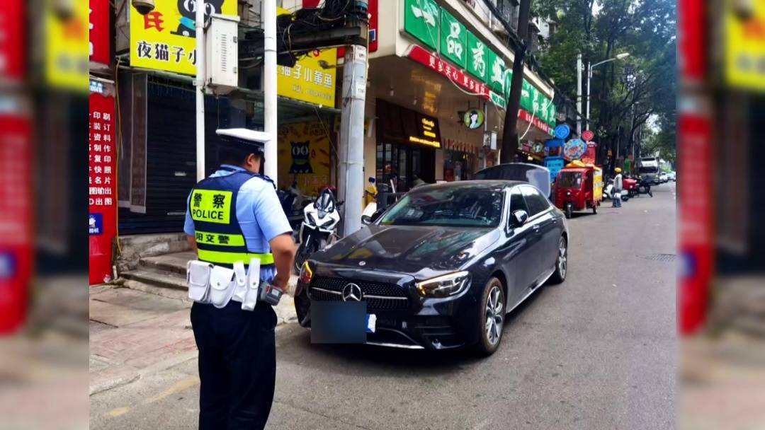 塑料夫妻情？贵阳男子违章被抓<strong></p>
<p>中原油田官网</strong>，开口第一句：“是老婆干的”！