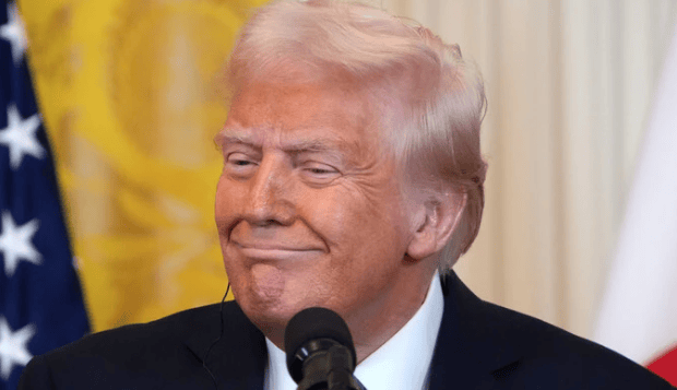 中美即将谈妥了?就在谈判关键时刻<strong></p>
<p>原油投资平台</strong>,特朗普突然下了道“命令”,先对中国退一步?