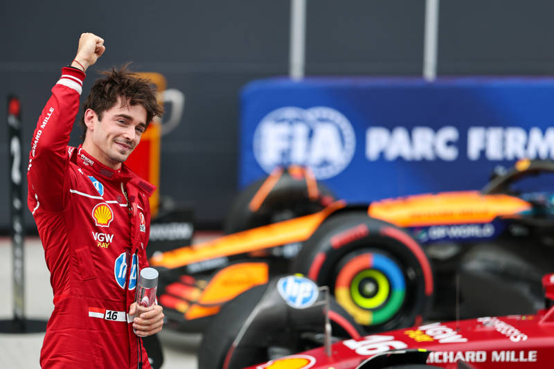 勒克莱尔被“幻影进站”欺骗痛失领奖台<strong></p>
<p>西原油</strong>,迈凯伦车队成为F1上半赛季大赢家