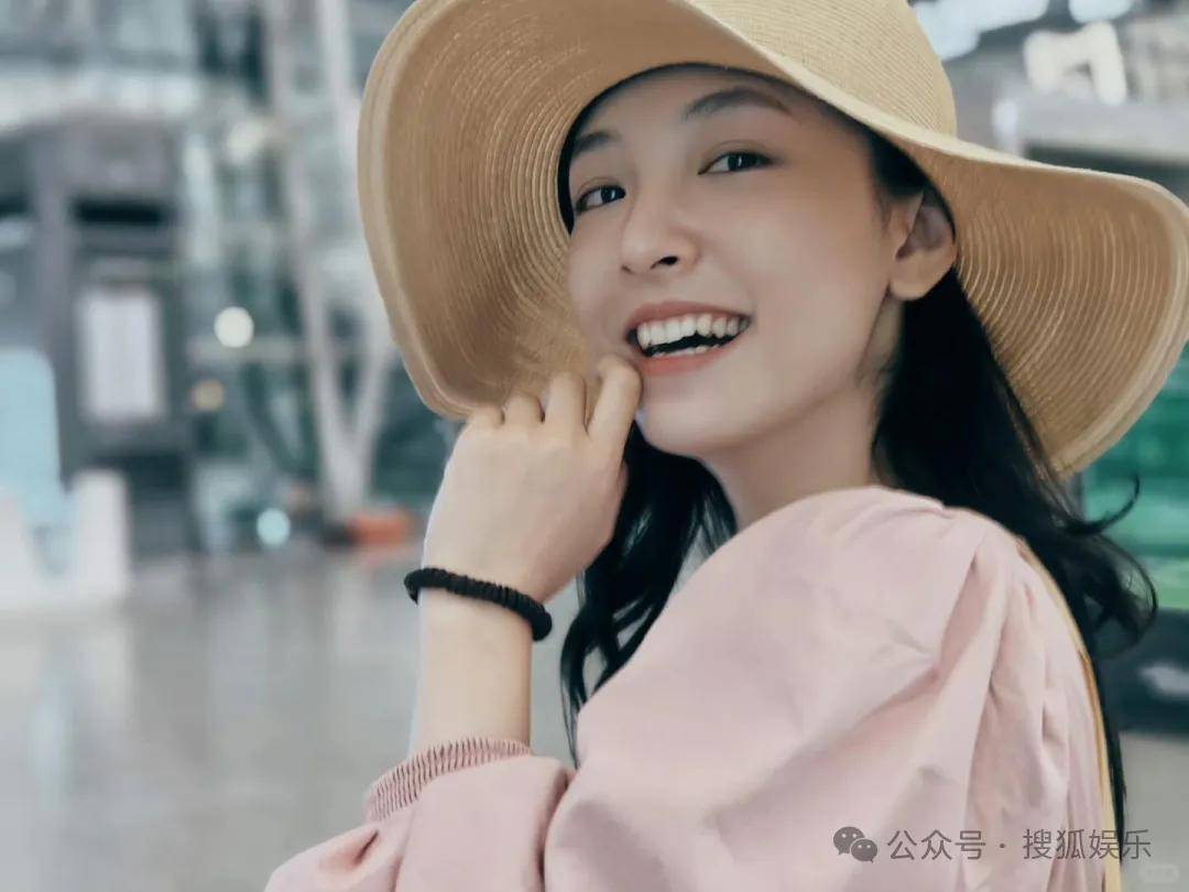 离婚三年又被拍到亲密逛超市<strong></p>
<p>抓原油</strong>，他俩这是纯带娃还是真复合了？