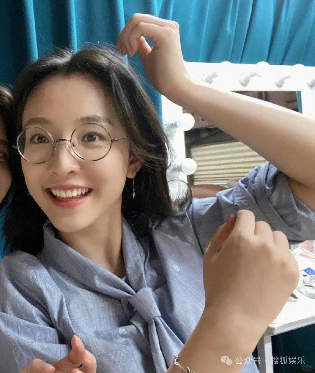 离婚三年又被拍到亲密逛超市<strong></p>
<p>抓原油</strong>，他俩这是纯带娃还是真复合了？