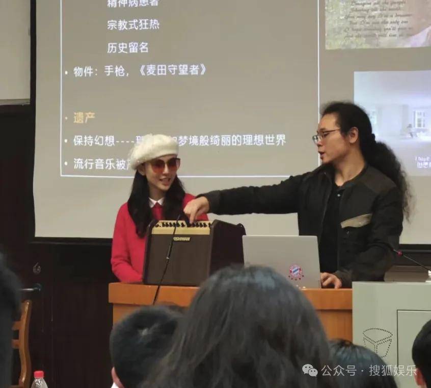 离婚三年又被拍到亲密逛超市<strong></p>
<p>抓原油</strong>，他俩这是纯带娃还是真复合了？