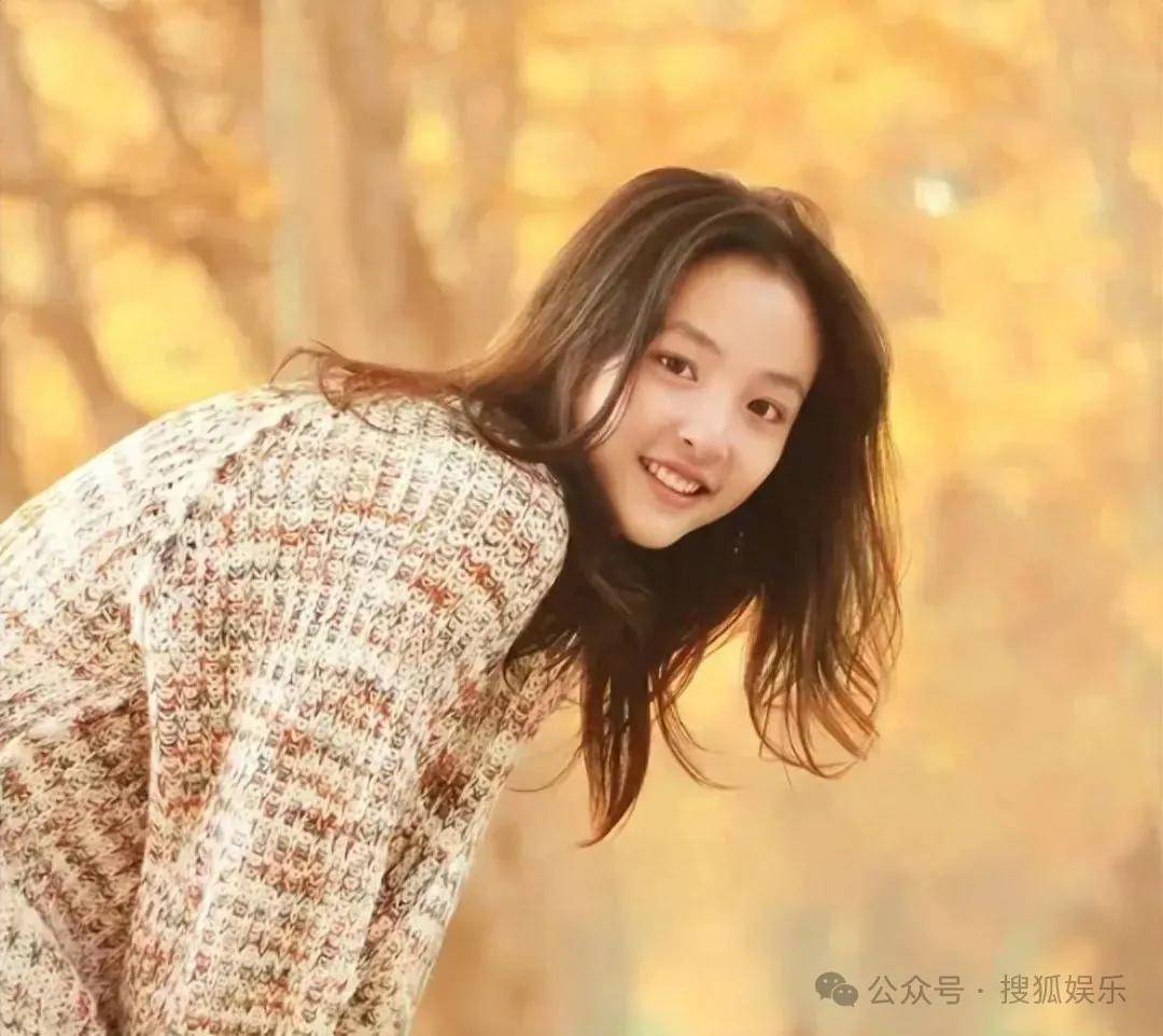 离婚三年又被拍到亲密逛超市<strong></p>
<p>抓原油</strong>，他俩这是纯带娃还是真复合了？