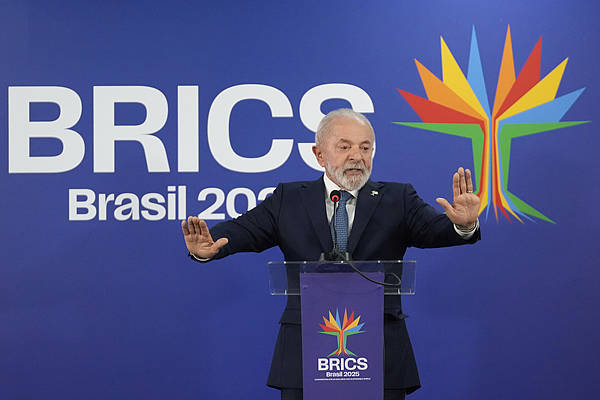 巴西总统卢拉：我要给中印打电话<strong></p>
<p>原油波</strong>，讨论金砖联手应对特朗普