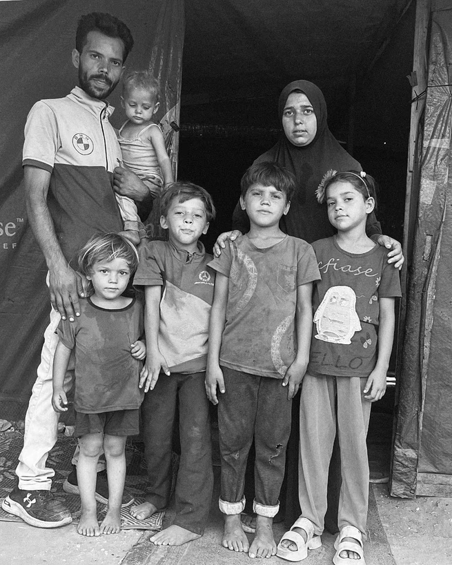 加沙母亲的饥荒处境:讨来两勺饭分五个孩子