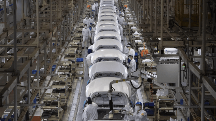 金灿荣：俄罗斯的这些动作<strong></p>
<p>今天原油走势</strong>，明眼人一看就知道是冲着中国